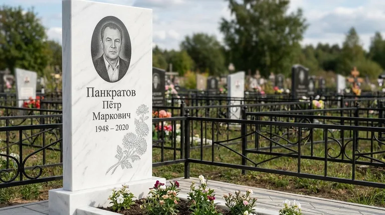 Памятник с гравировкой хризантем — выполненная работа «Панкратов» в Липецке
