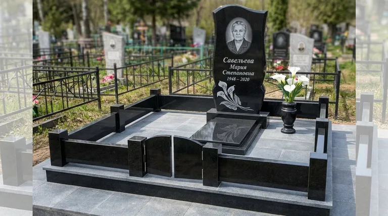 Памятник с гравировкой калл — выполненная работа «Савельева» в Липецке