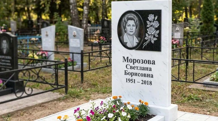 Памятник с гравировкой роз — выполненная работа «Морозова» в Липецке