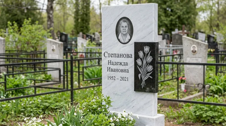 Памятник с гравировкой тюльпанов — выполненная работа «Степанова» в Липецке