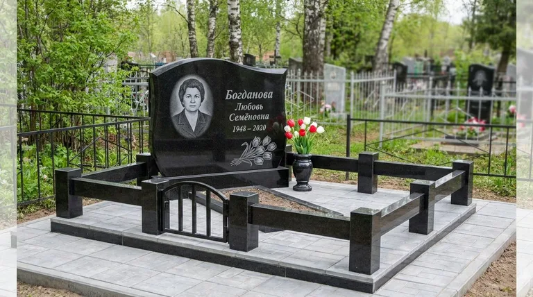 Памятник с гравировкой тюльпанов — выполненная работа «Богданова» в Липецке