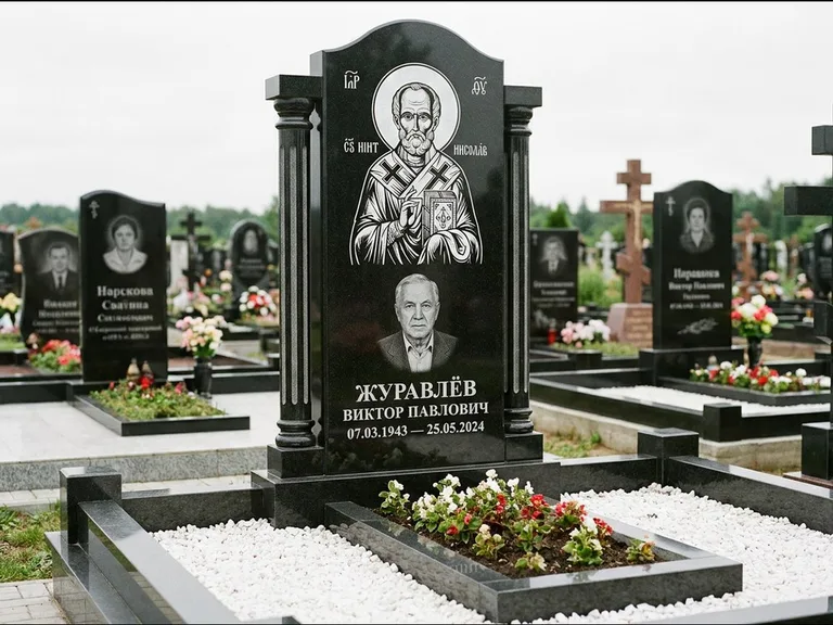 Памятник с гравировкой иконы — икона в резном киоте, работа «Верещагина» в Липецке