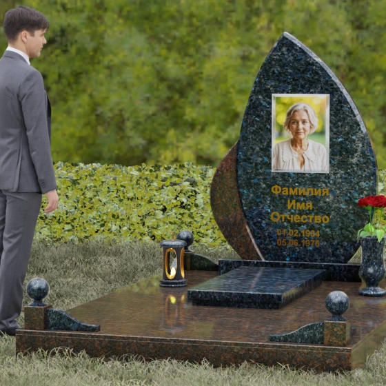 Светский комбинированный памятник в Перми