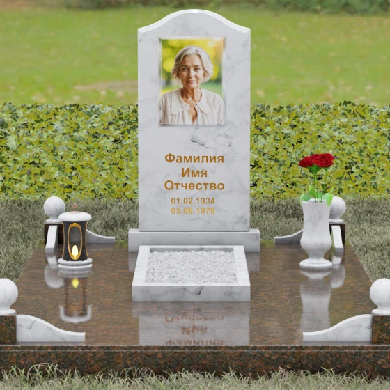 Гранитный вертикальный памятник светский в Перми, мрамор Тассос, вид 2