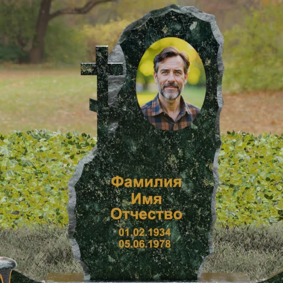 Гранитный православный памятник с крестом в Уфе, гранит Балтик грин