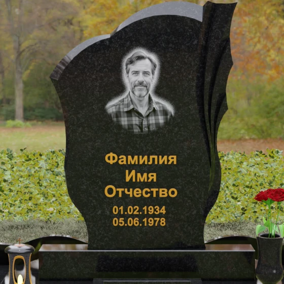 Гранитный вертикальный памятник светский в Перми, гранит Габбро-диабаз
