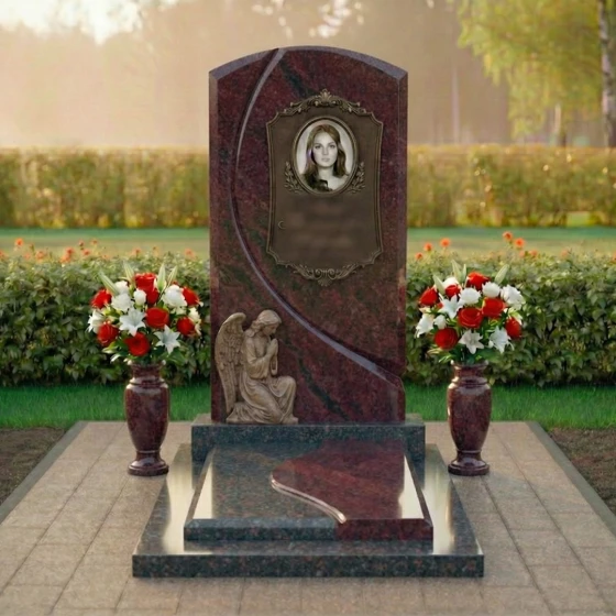 Элитный светский гранитный памятник в Перми, гранит Лезниковский