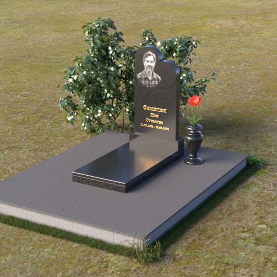 Памятник — сердце из гранита с золотыми буквами, гранит Габбро-диабаз