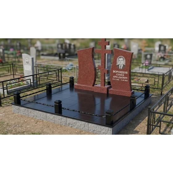Комбинированный памятник с крестом