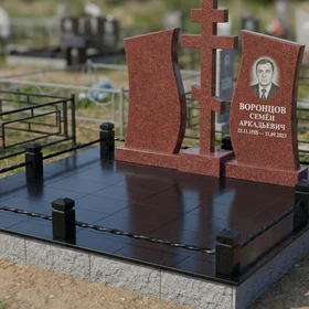 Комбинированный памятник с крестом